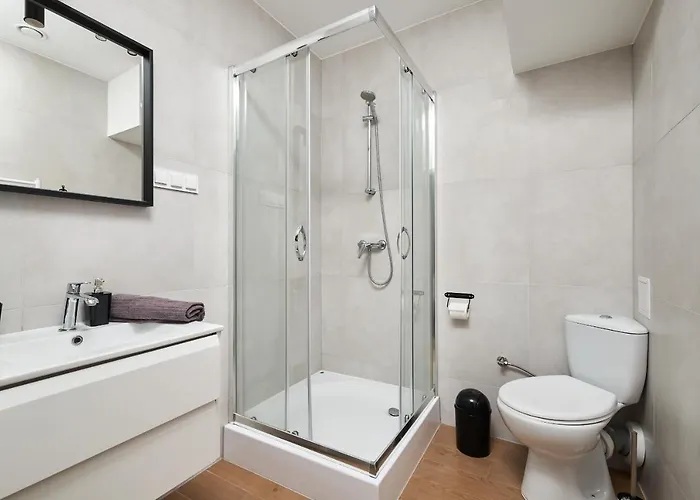 Alpina - 5 Minut Do Szlakow I Wyciagow